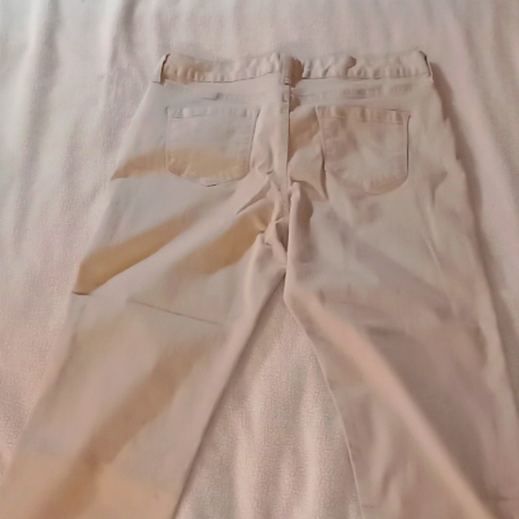 Bandolina Mandie Pants Size 12 P. Short Cream Color - Picture 5 of 6